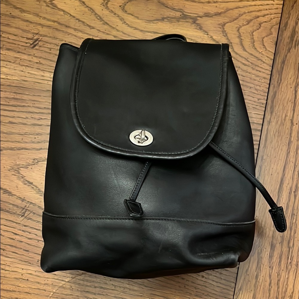 Vintage Coach 9791 Black Leather Backpack with Silver Closure - Picture 2 of 13